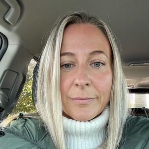 Meet your Posher, Sharon